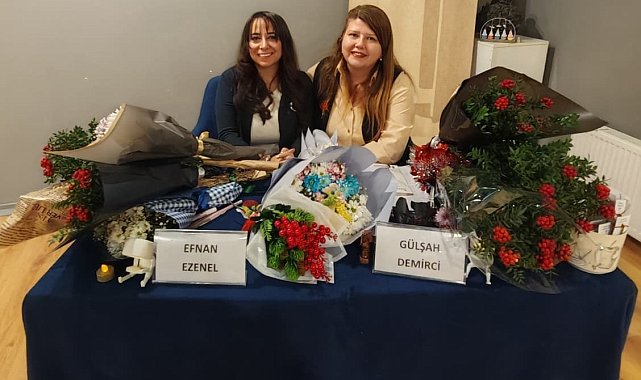 Duyguların ortak rengi: İki akademisyen yazardan şiirin "Bam teli" üzerine