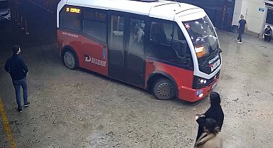 Düzce'de halk otobüsü şoförlerinden örnek davranış