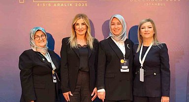 Düzceli kadın meclis üyeleri "Yerel Yönetimlerde Kadın Zirvesi"nde