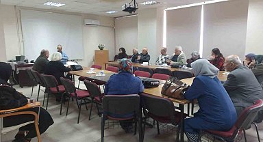 Edremit Devlet Hastanesi'nde diyabet eğitimi programı tamamlandı