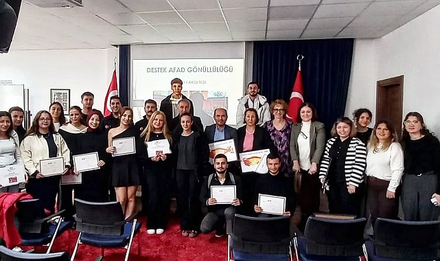Eğitimleri tamamladılar, AFAD gönüllüsü oldular