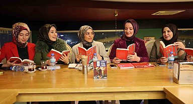 Elazığlı kadınlardan, altın yerine kitap günü