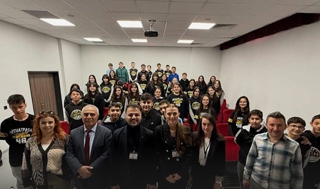 Emirdağ Mithatpaşa Ortaokulunda 'Bilim Odaklı Buluşma' projesi
