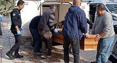 Engelli şahıs boğazı kesilmiş halde evinde ölü bulundu