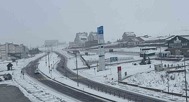 Erciyes'te kar yağışı