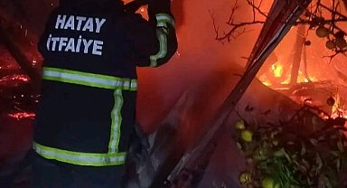 Erzin'de baraka alevlere teslim oldu