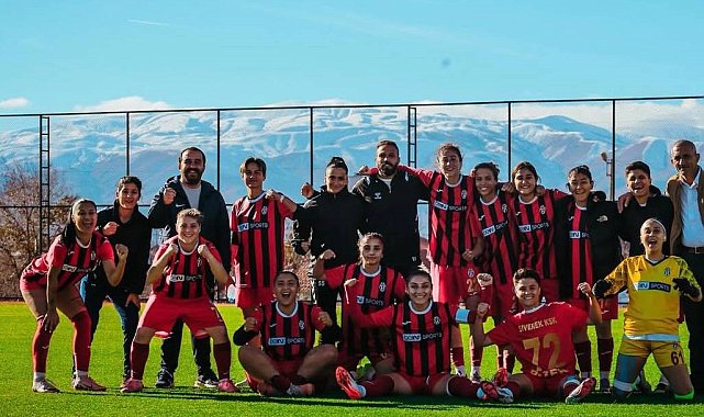 Erzincan Gençler Gücü, Siverek Kadınspor'a farklı mağlup oldu