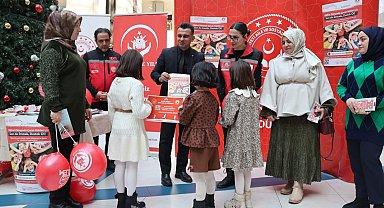 Erzurum'da 'Dijital Dünyada Çocuk Hakları' için imza kampanyası