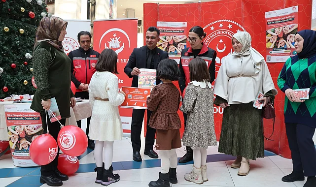 Erzurum'da 'Dijital Dünyada Çocuk Hakları' için imza kampanyası