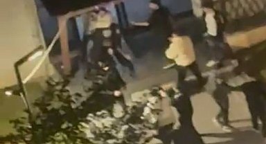 Esenyurt'ta gençler birbirine girdi, sokaklar savaş alanına döndü