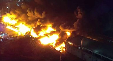 Esenyurt'ta nalbur deposunda yangın!