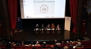 Fakülte öğrencileri, Peygamber Efendimizi anlattı: "Peygamber sevgisi ailede bir kimlik inşası"