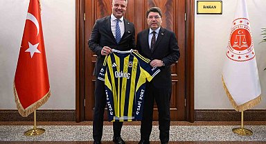 Fenerbahçe'den Bakan Yılmaz Tunç'a hediye edilen formayla ilgili açıklama