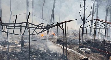 Fethiye'de onlarca karavan ve bungalov küle döndü