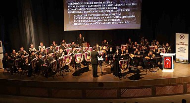 FÜ'de bando konseri mest etti