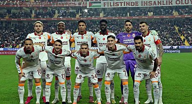 Galatasaray'da 2 değişiklik