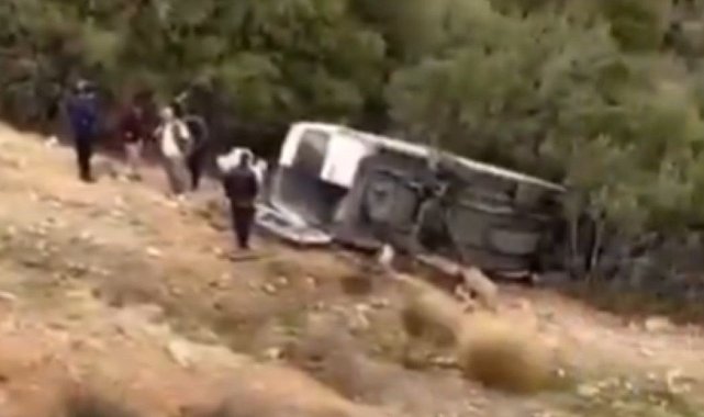 Gaziantep'te tarım işçilerini taşıyan minibüs şarampole uçtu: 1 ölü, 3 ağır yaralı