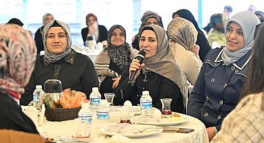 Gaziosmanpaşa Belediye Başkan Vekili Karadeniz, okuma-yazma kursiyerlerini ağırladı