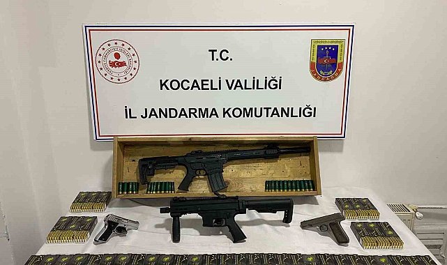 Gebze'de kaçakçılık operasyonu: 2 bin 61 tabanca fişeği ele geçirildi