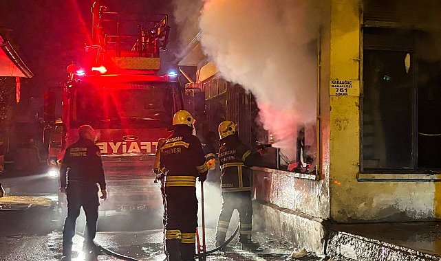 Gece yarısı iş yeri yangını: Kepenkler ve camlar kırıldı
