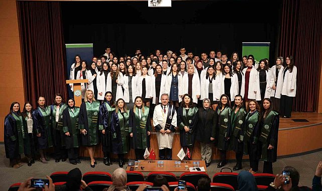 Geleceğin sağlıkçıları beyaz önlüklerini giydi