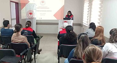 Gelibolu'da kahverengi kokarca ile mücadele eğitimleri devam ediyor