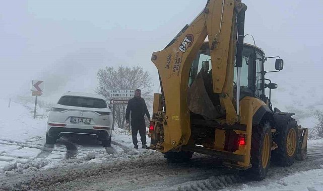 Gercüş'te kar nedeniyle 5 köy yolu ulaşıma kapandı