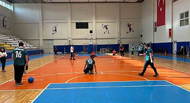 Gözler kapalı 12 dakikalık maçın kazananı empati oldu