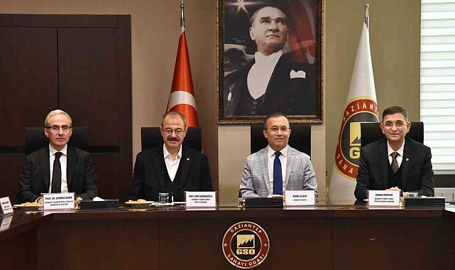 GSO ev sahipliğinde "Sanayide Dijital Dönüşüm ve Yapay Zeka" konusu ele alındı