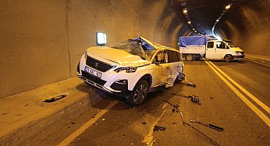 Gümüşhane'de yarım saat arayla meydana gelen iki kazada 1 kişi öldü, 3 kişi yaralandı