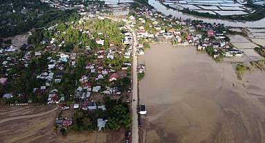 Güney Asya'daki sel ve toprak kaymalarında can kaybı bin 500'ü aştı