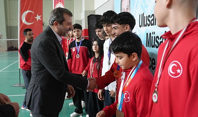 Gürsu'nun sporcularına ödül yağdı