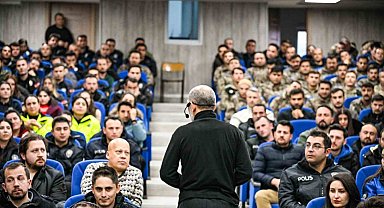 Hakkâri'de polislere farkındalık eğitimi