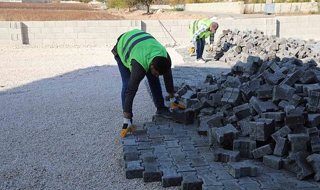 Haliliye'de çevre düzenleme çalışmaları devam ediyor