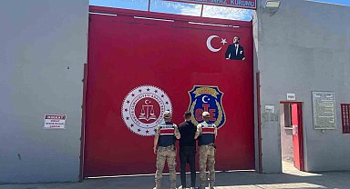 Hatay'da 30 yıl hapis cezası bulunan firari mandalina bahçesinde yakalandı