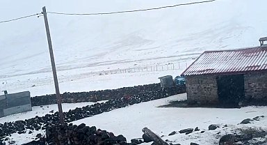 Iğdır'ın yüksek kesimleri beyaza büründü