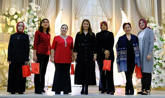 İlham veren kadınlar Gölcük'te moral depoladı