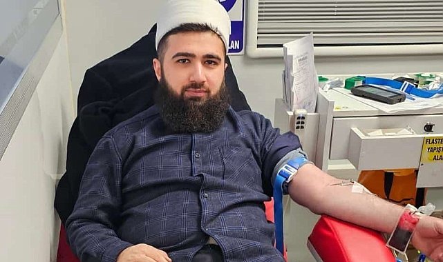 İmam, cemaatiyle kan bağışında bulundu