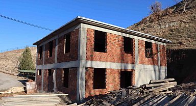 İş insanından memleketine gasilhane ve taziye evi desteği