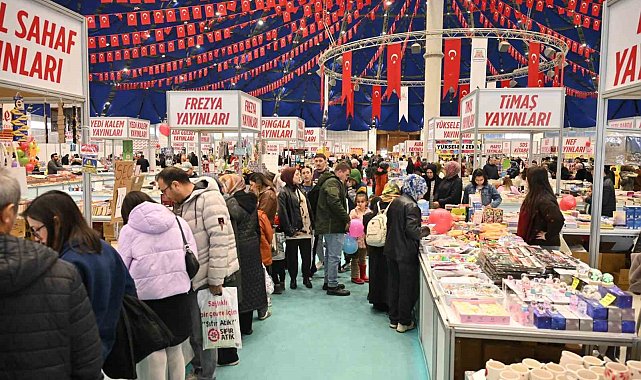 Isparta'da 10 günlük kitap şöleni sona erdi