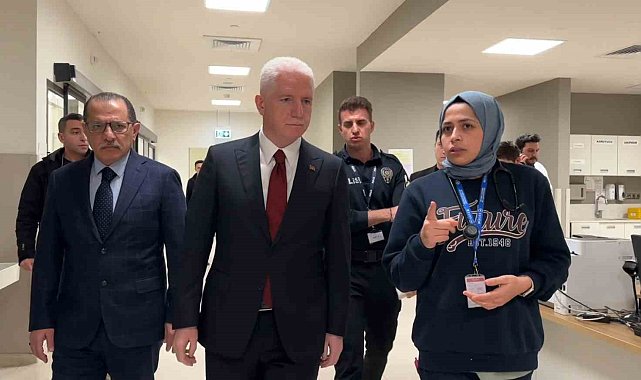 İstanbul Valisi Gül, Esenyurt'taki kazada yaralanan vatandaşları ziyaret etti
