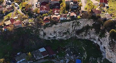 İstanbul'da uçurumun kenarında hayatlar