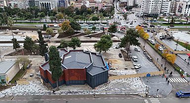 İstiklal Meydanı ve Kurtuluş Yolu'ndaki çalışmalar devam ediyor
