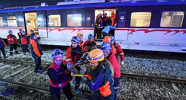 İZBAN İstasyonu'nda tatbikat gerçeği aratmadı