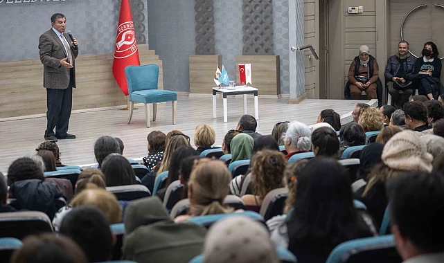 İzmir Bornova'da Prof. Dr. Üstün Dökmen ile ilham veren buluşma