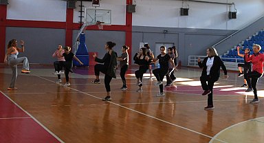 İzmir Narlıdere'de kadınlardan sağlıklı başlangıç