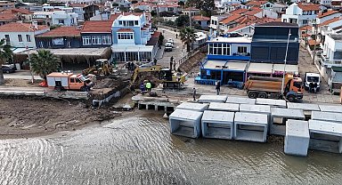 İzmir Yeni Foça'da taşkın kabusu sona erdi