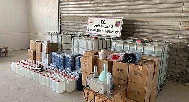 İzmir'de 1,5 milyon lira değerinde kaçak etil alkol ele geçirildi