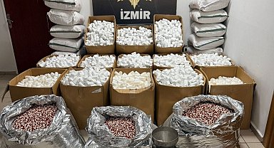 İzmir'de rekor düzeyde uyuşturucu hap operasyonu: 2,3 milyon adet ele geçirildi