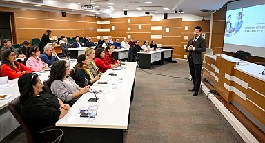 İzmir'de Bornova Muhtarlar Akademisi başladı